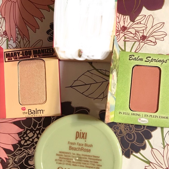 Highlighter & Blush Bundle + New ipsy Bag! - Picture 4 of 6